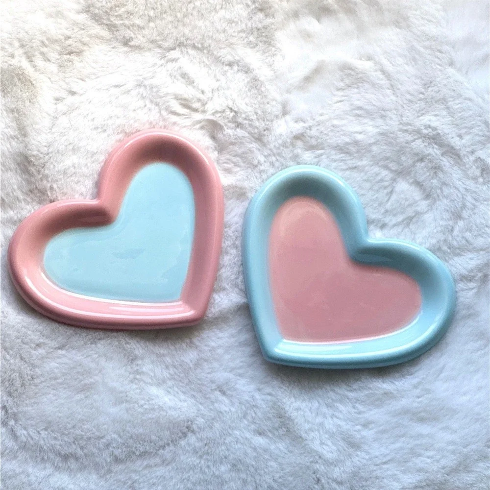 New Heart Shaped Ceramic‎ Cat Plate Pastel Pink Blue Whisker Fatigue Relief Dish